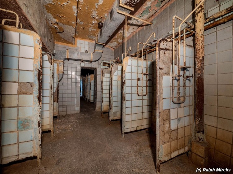 Заброшенный бассейн, Новосибирск