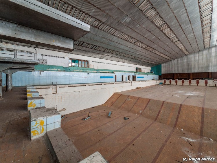 Заброшенный бассейн, Новосибирск