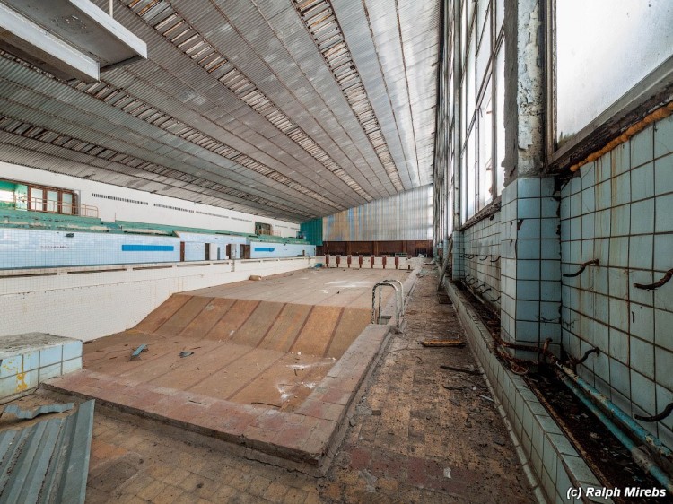 Заброшенный бассейн, Новосибирск