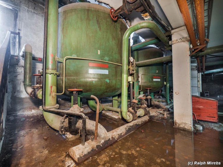 Заброшенный бассейн, Новосибирск