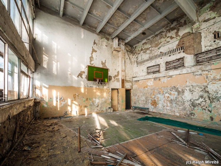 Заброшенный бассейн, Новосибирск