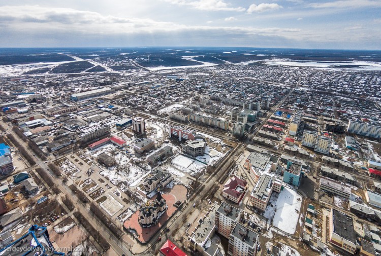 Мирный - город с дырой в земле