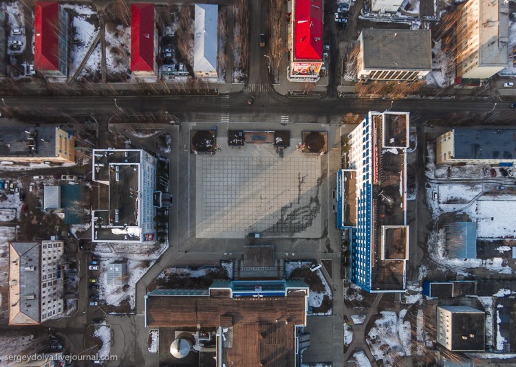 Мирный - город с дырой в земле