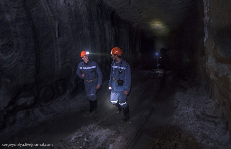 Добыча алмазов, г. Мирный, Якутия