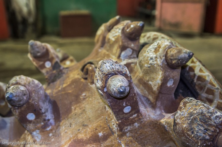 Добыча алмазов, г. Мирный, Якутия