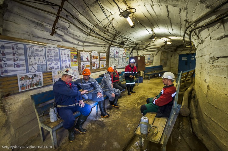 Добыча алмазов, г. Мирный, Якутия