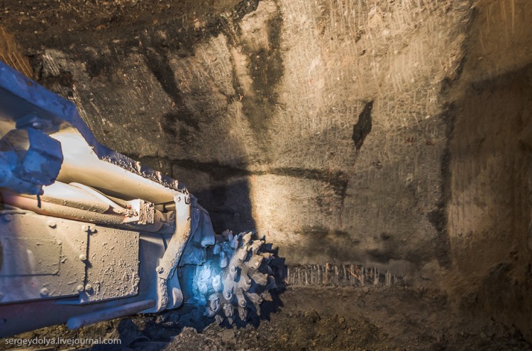 Добыча алмазов, г. Мирный, Якутия