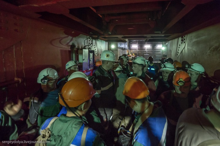 Добыча алмазов, г. Мирный, Якутия