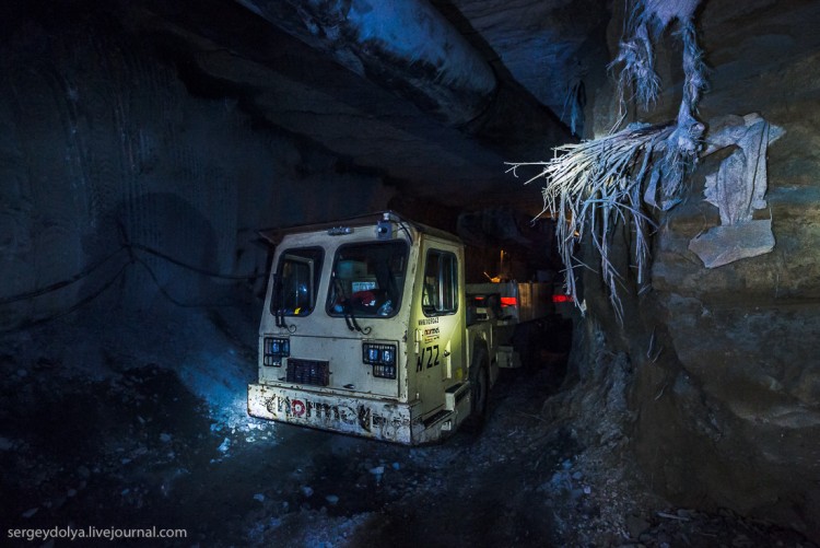 Добыча алмазов, г. Мирный, Якутия