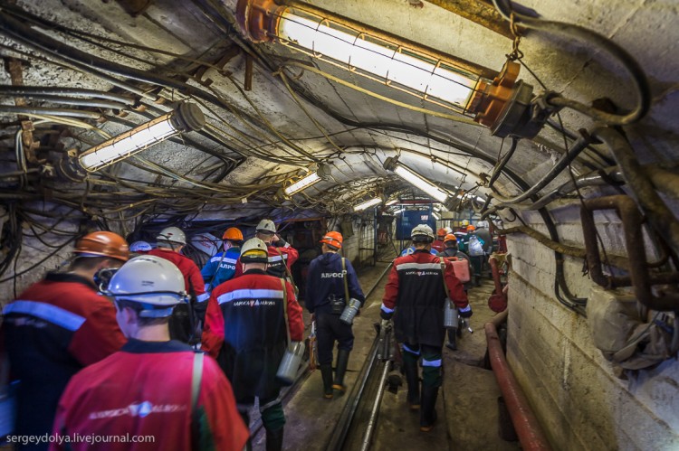 Добыча алмазов, г. Мирный, Якутия