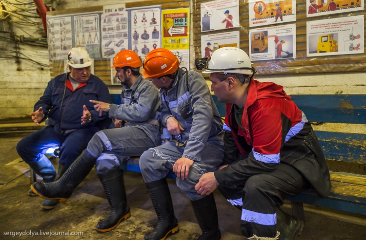 Добыча алмазов, г. Мирный, Якутия