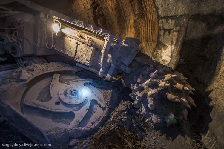 Добыча алмазов, г. Мирный, Якутия