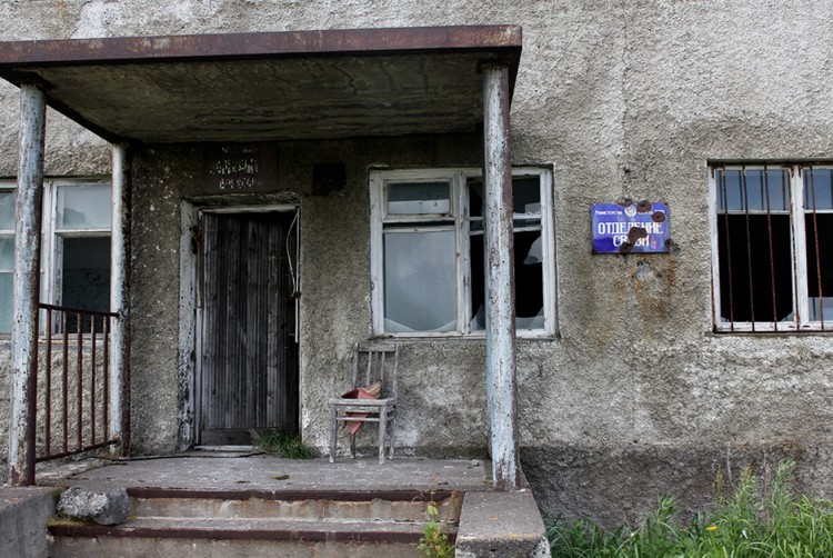 Заброшенный военный поселок Кратерный, Курилы