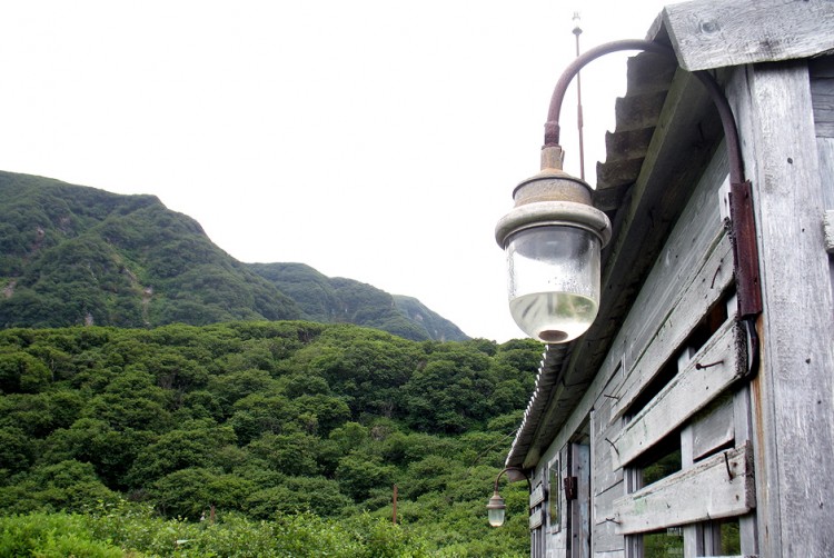 Заброшенный военный поселок Кратерный, Курилы