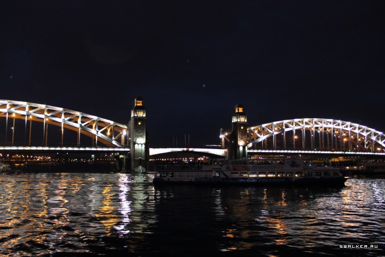 Питер. Ночной город и разводные мосты