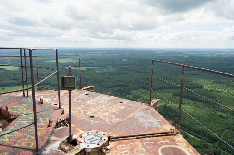 Мачта высотой 355 метров