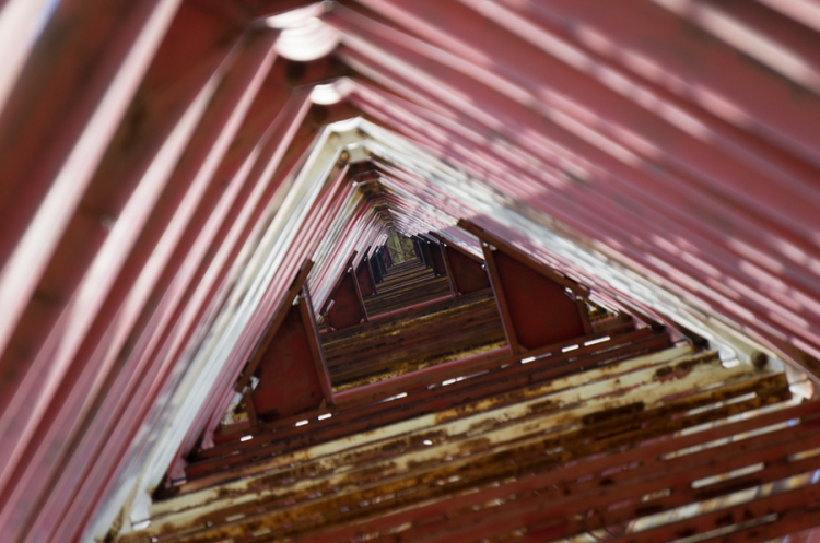 Мачта высотой 355 метров