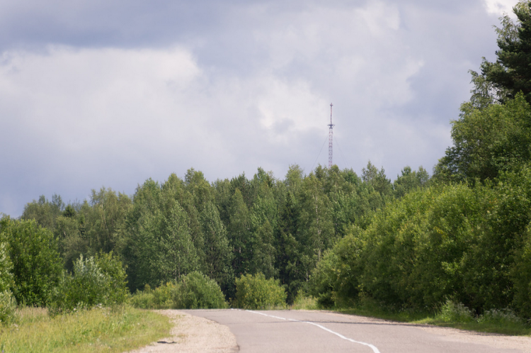 Мачта высотой 355 метров