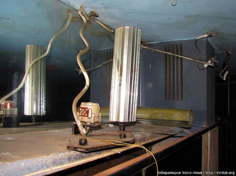 Заброшенное здание клуба