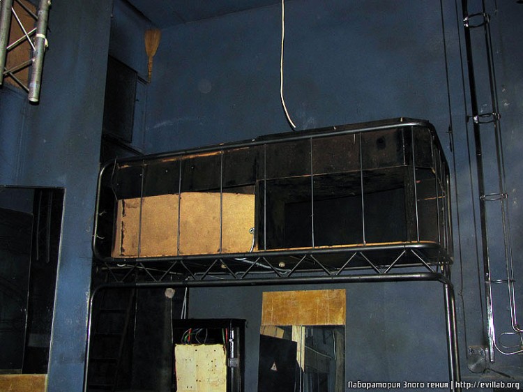 Заброшенное здание клуба