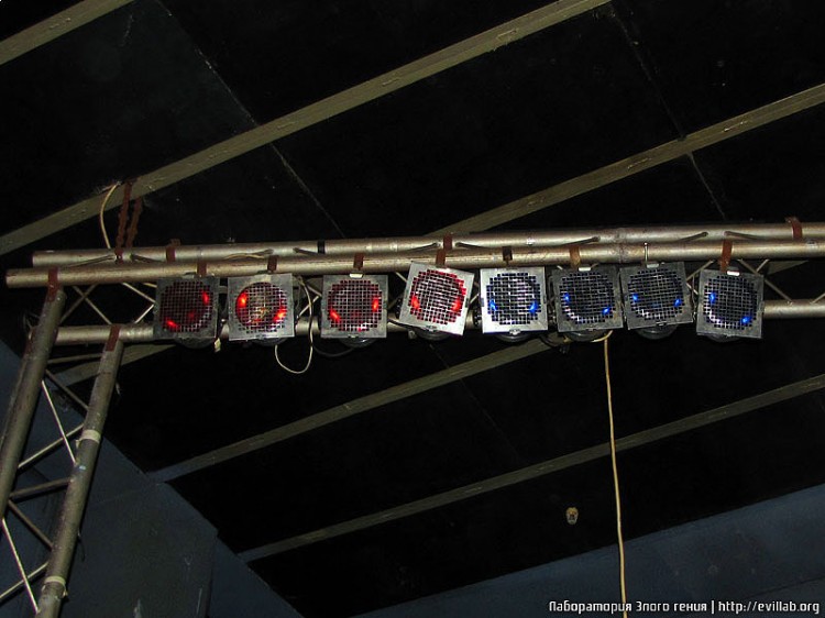 Заброшенное здание клуба