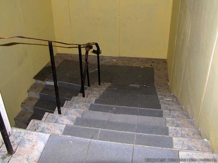 Заброшенное здание клуба