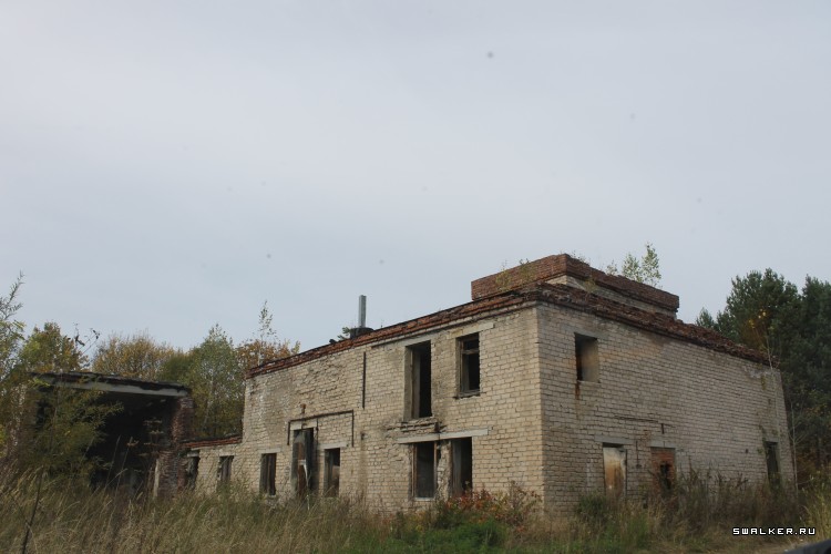 Заброшенная свиноферма