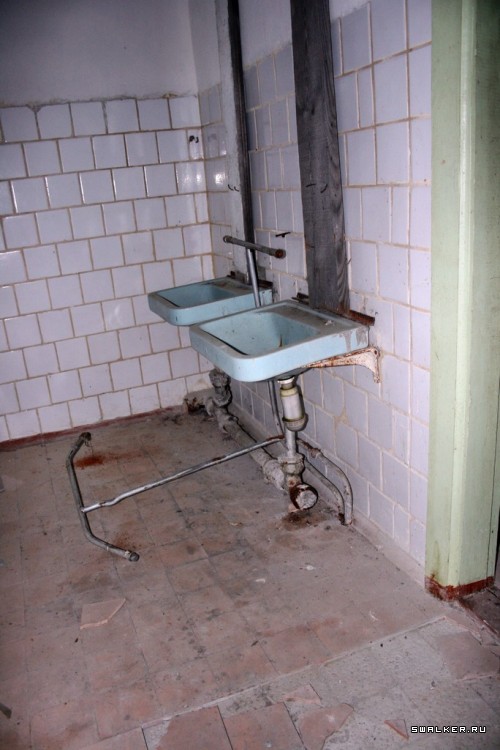 Мертвый пионерлагерь, Свердловская область