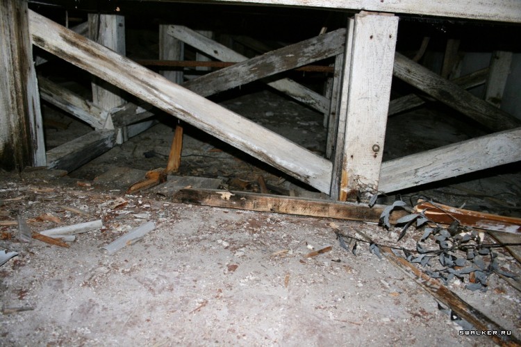 Мертвый пионерлагерь, Свердловская область