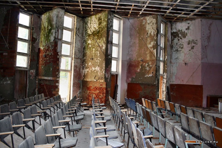 Мертвый пионерлагерь, Свердловская область