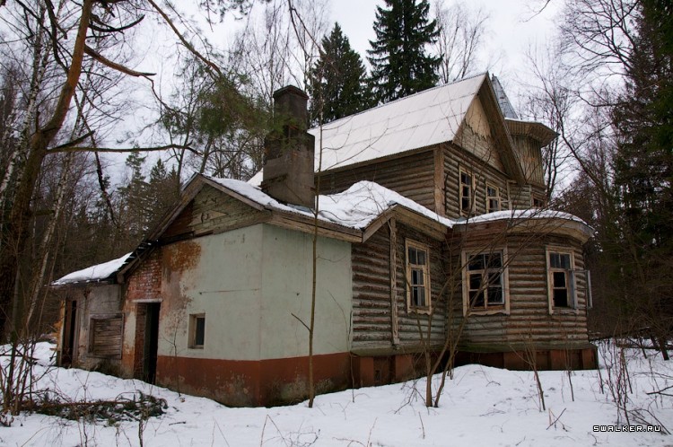 Заброшенный Дом