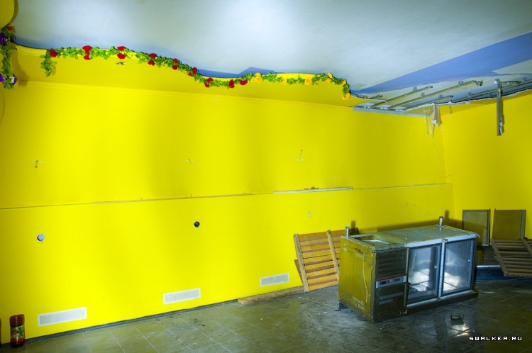 Заброшенный развлекательный центр