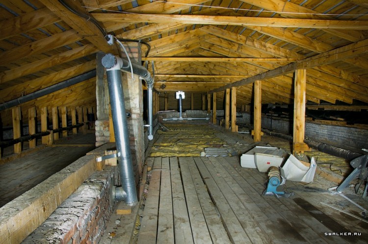 Заброшенный развлекательный центр