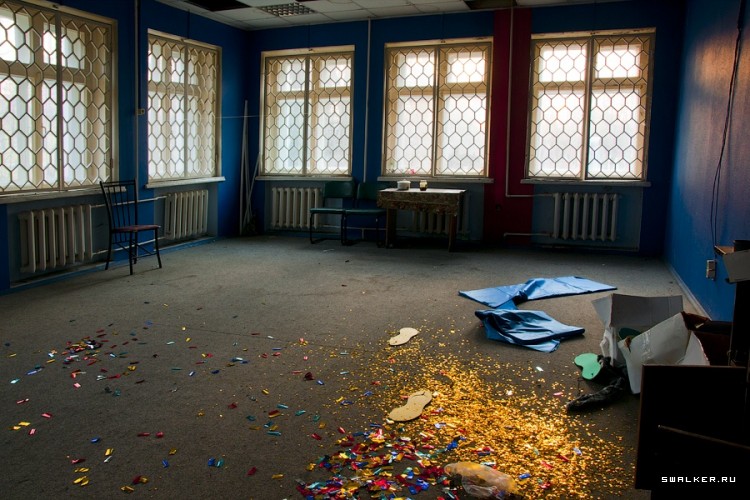 Заброшенный развлекательный центр