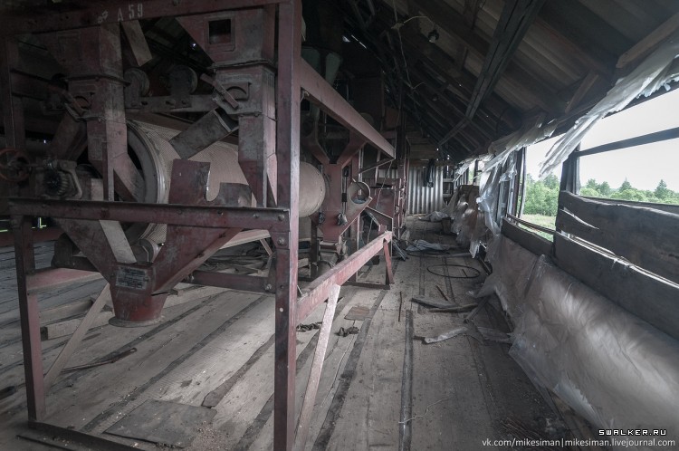 Заброшенный зерноочиститель, Хабаровский край Заброшенный зерноочиститель, Хабаровский край