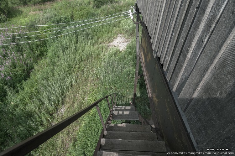 Заброшенный зерноочиститель, Хабаровский край Заброшенный зерноочиститель, Хабаровский край