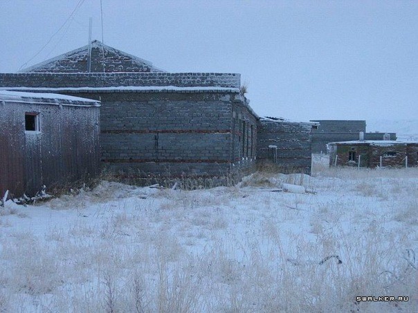 Бывшая ВЧ, поселок Скорбеевка, Мурманская область