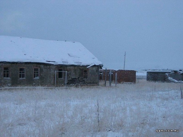 Бывшая ВЧ, поселок Скорбеевка, Мурманская область