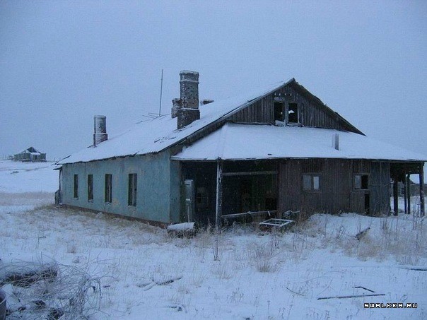 Бывшая ВЧ, поселок Скорбеевка, Мурманская область