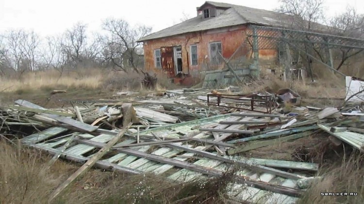 Заброшенная рыбацкая деревня и база отдыха "Средняя Коса" на Острое Тузла