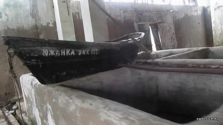 Заброшенная рыбацкая деревня и база отдыха "Средняя Коса" на Острое Тузла