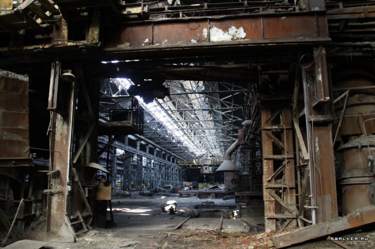 Заброшенные заводские цеха ЗТС