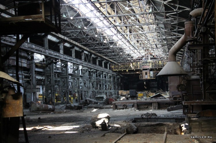 Заброшенные заводские цеха ЗТС