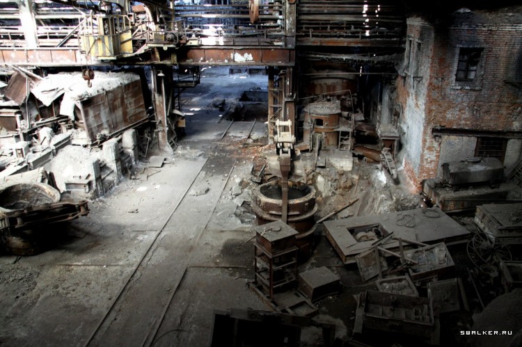 Заброшенные заводские цеха ЗТС
