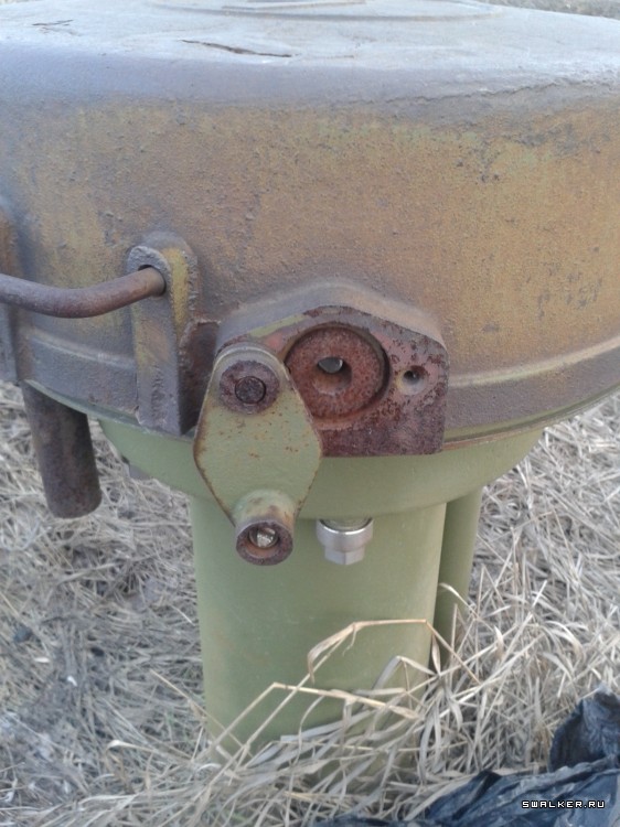 Загадочное устройство в поле