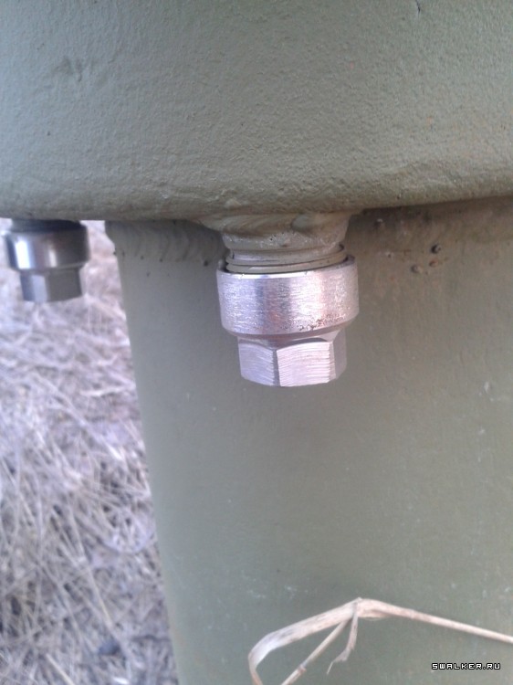 Загадочное устройство в поле