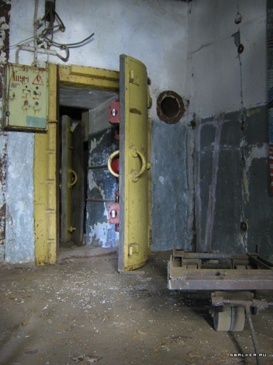 Командный пункт 906