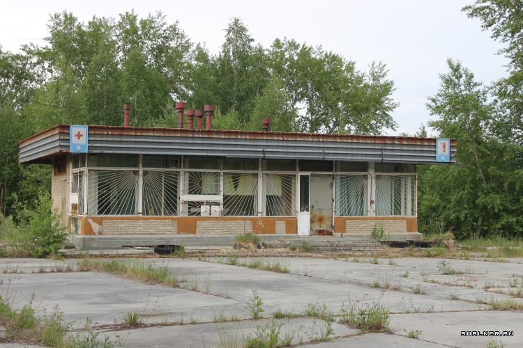 Заброшенная советская нефтебаза с заправкой, Свердловская область