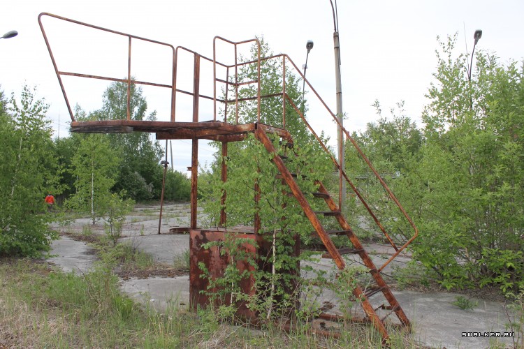 Заброшенная советская нефтебаза с заправкой, Свердловская область