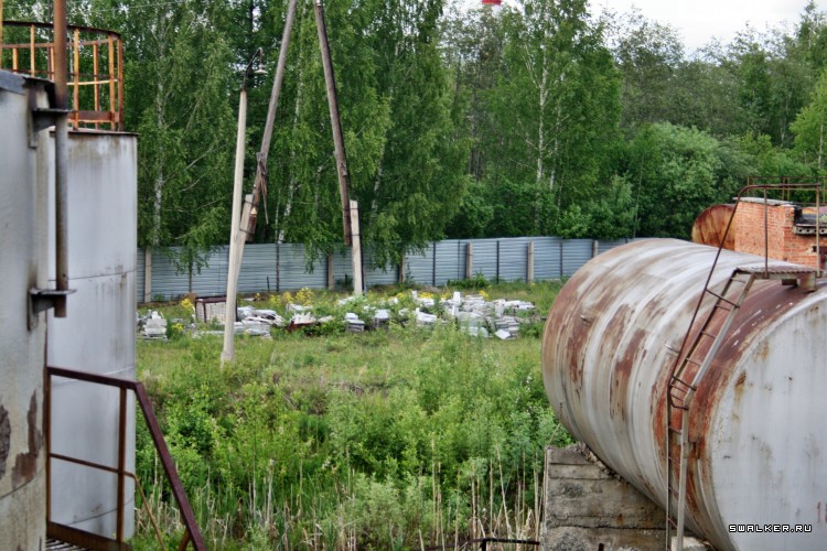 Заброшенная советская нефтебаза с заправкой, Свердловская область